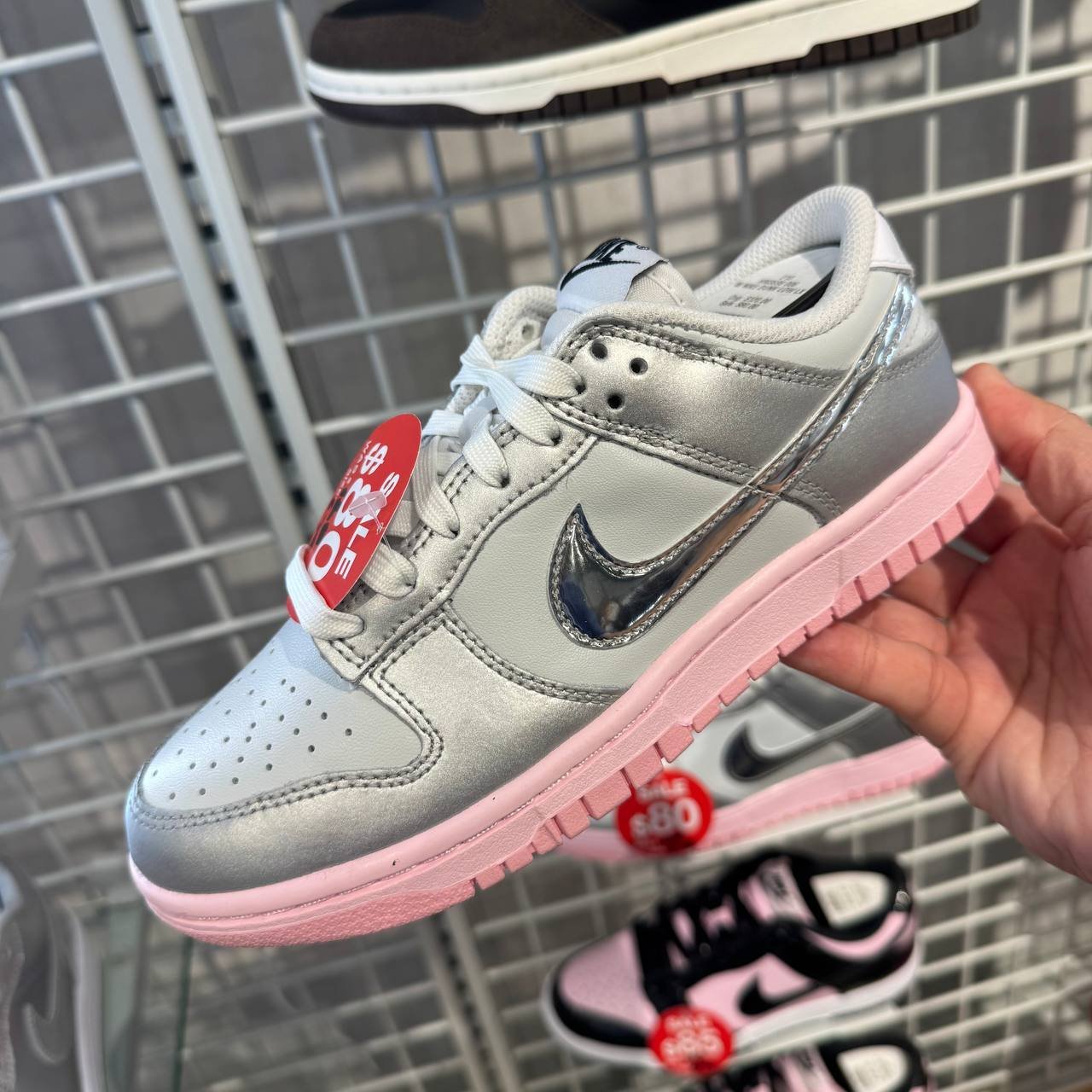 NIKE DUNK LOW