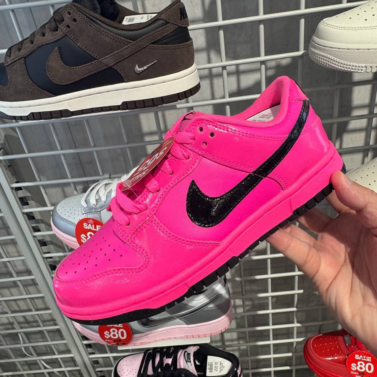NIKE DUNK LOW