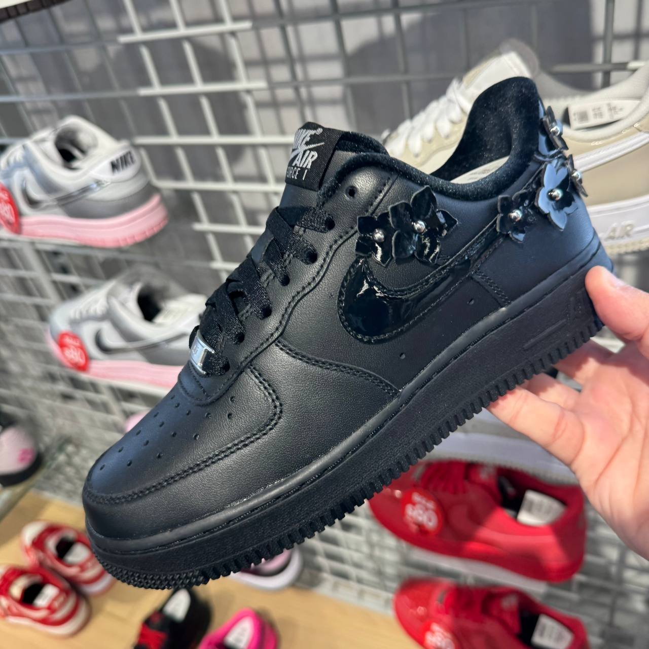 NIKE DUNK LOW