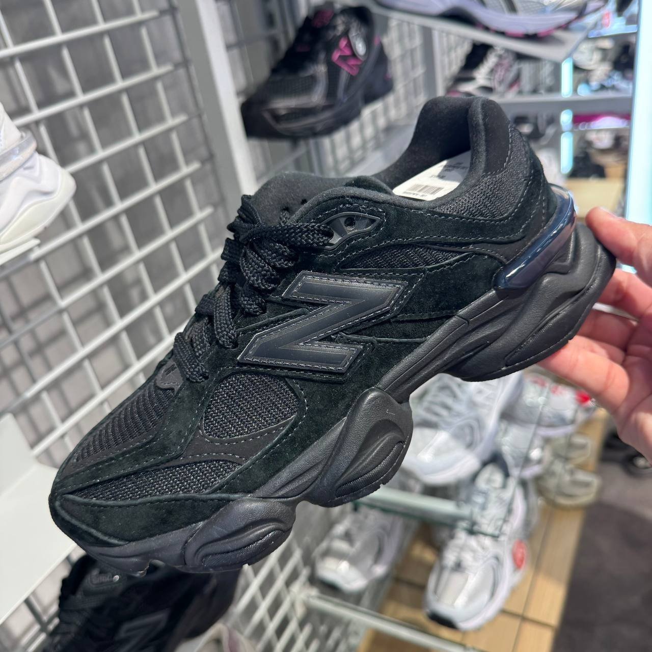 NEW BALANCE 9060
