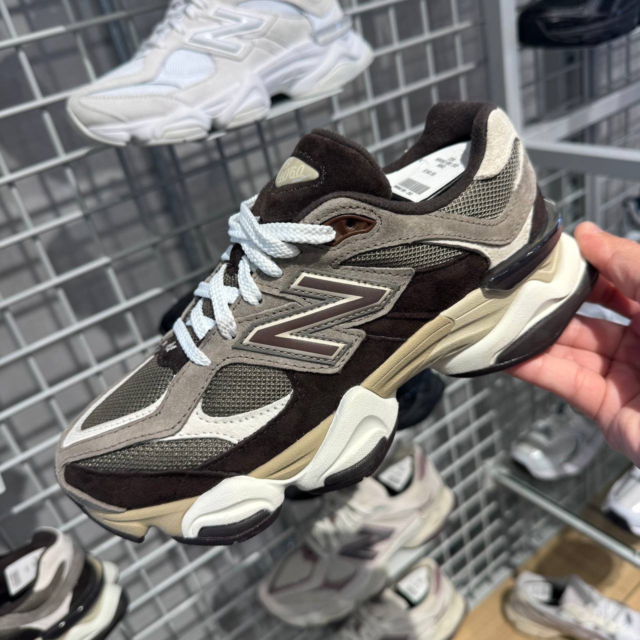 NEW BALANCE 9060