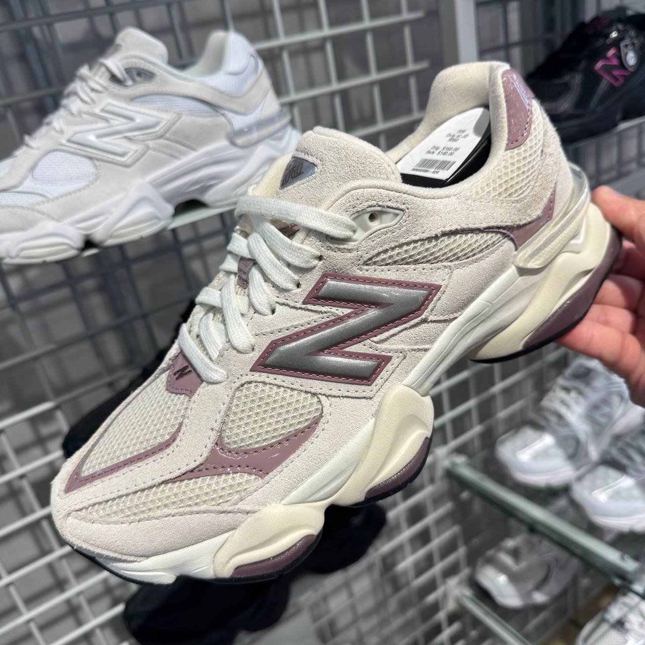 NEW BALANCE 9060