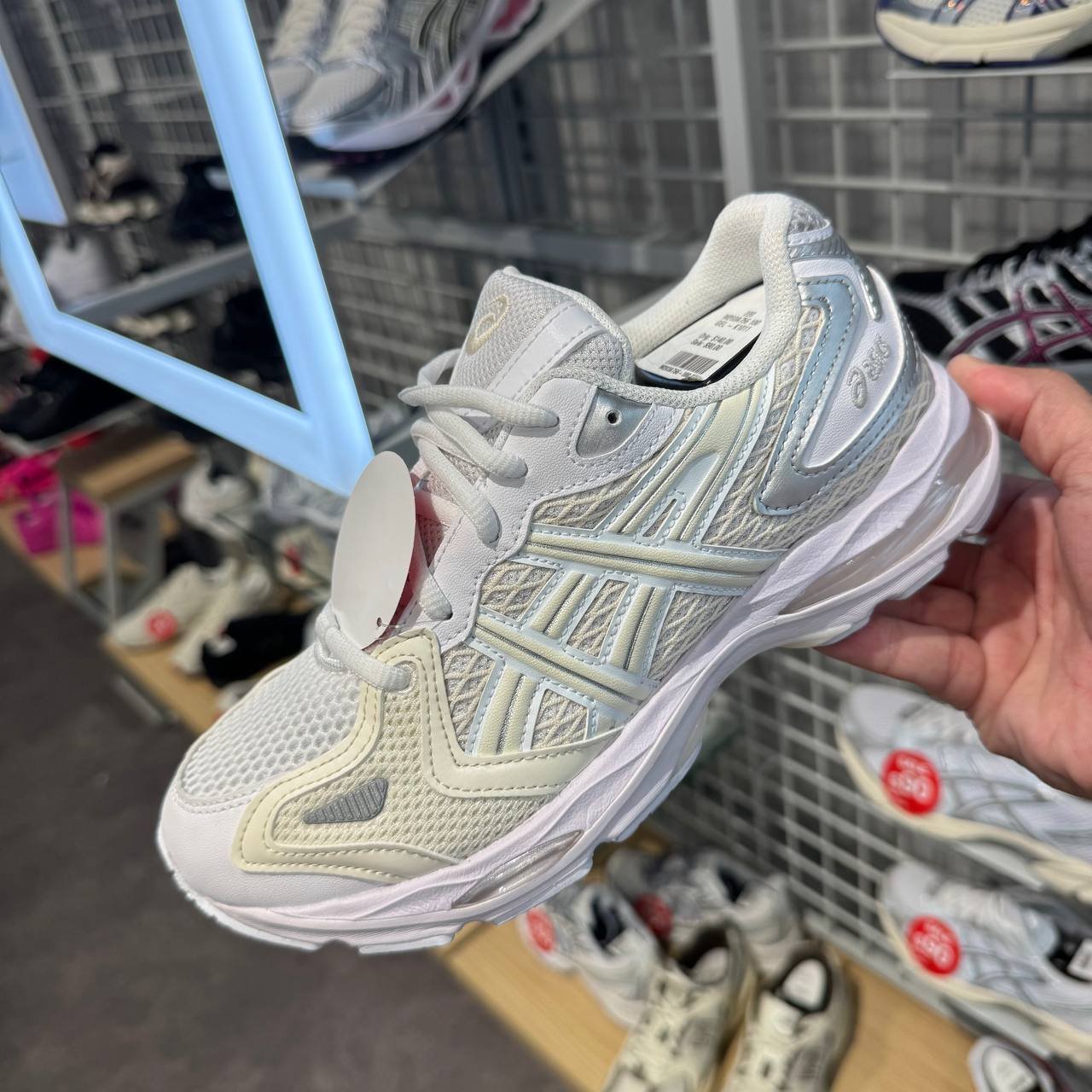 ASICS K1011