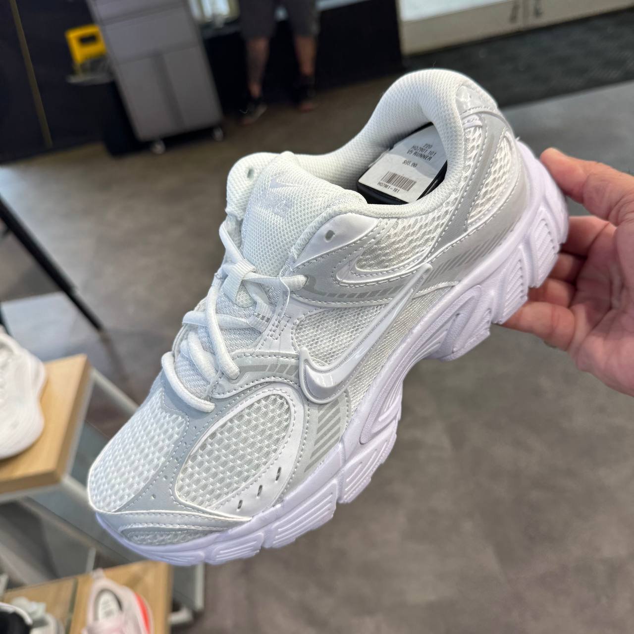 NIKE V5 RNR