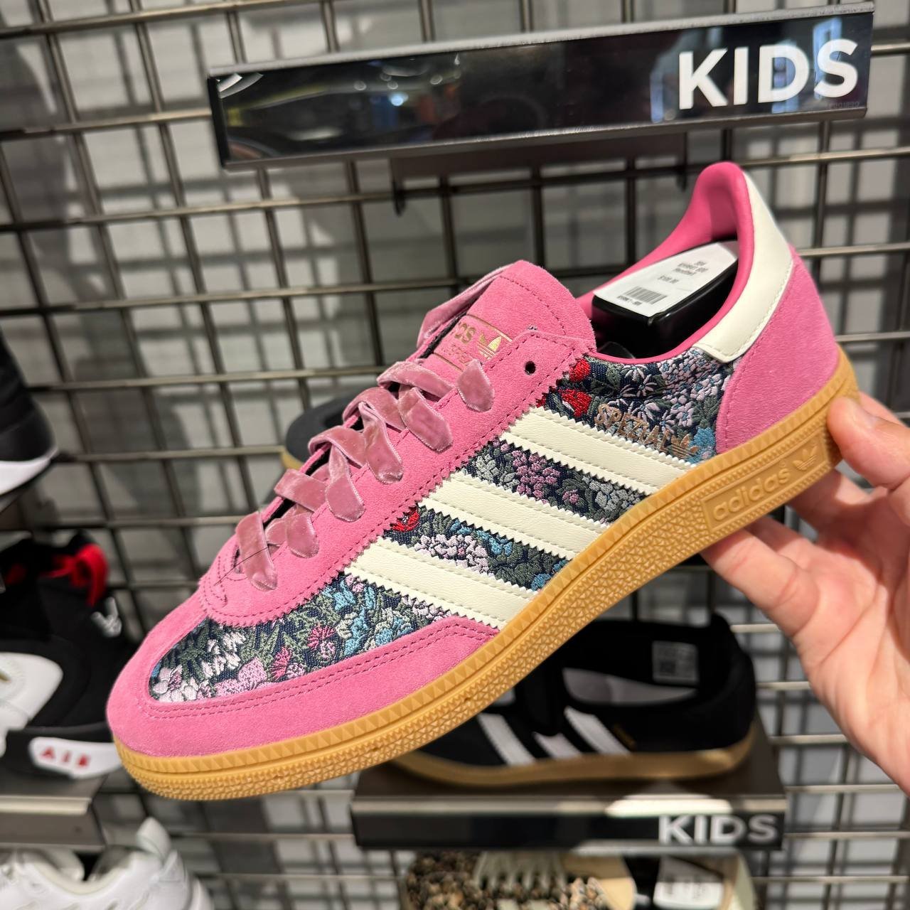 ADIDAS SPEZIAL