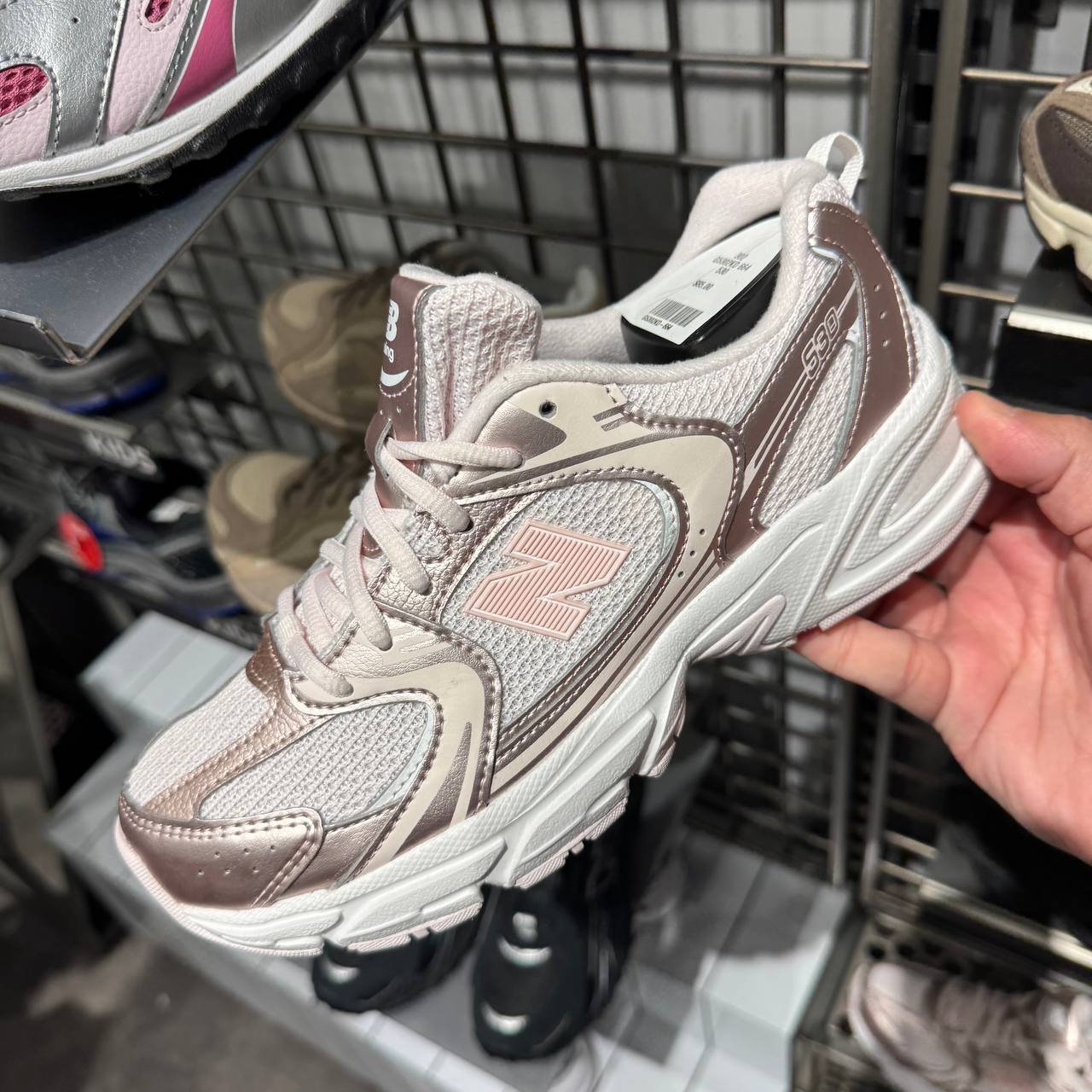 NEW BALANCE 530