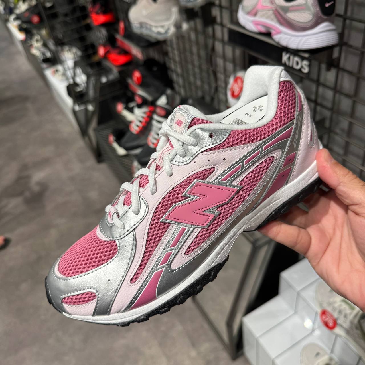 NEW BALANCE 204