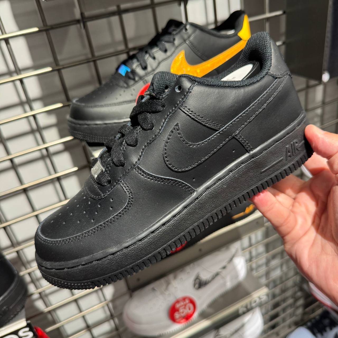 NIKE AIR FORCE