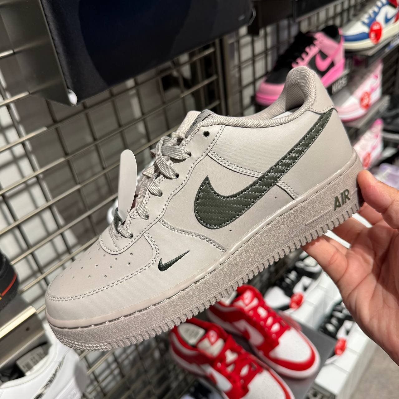 NIKE AIR FORCE