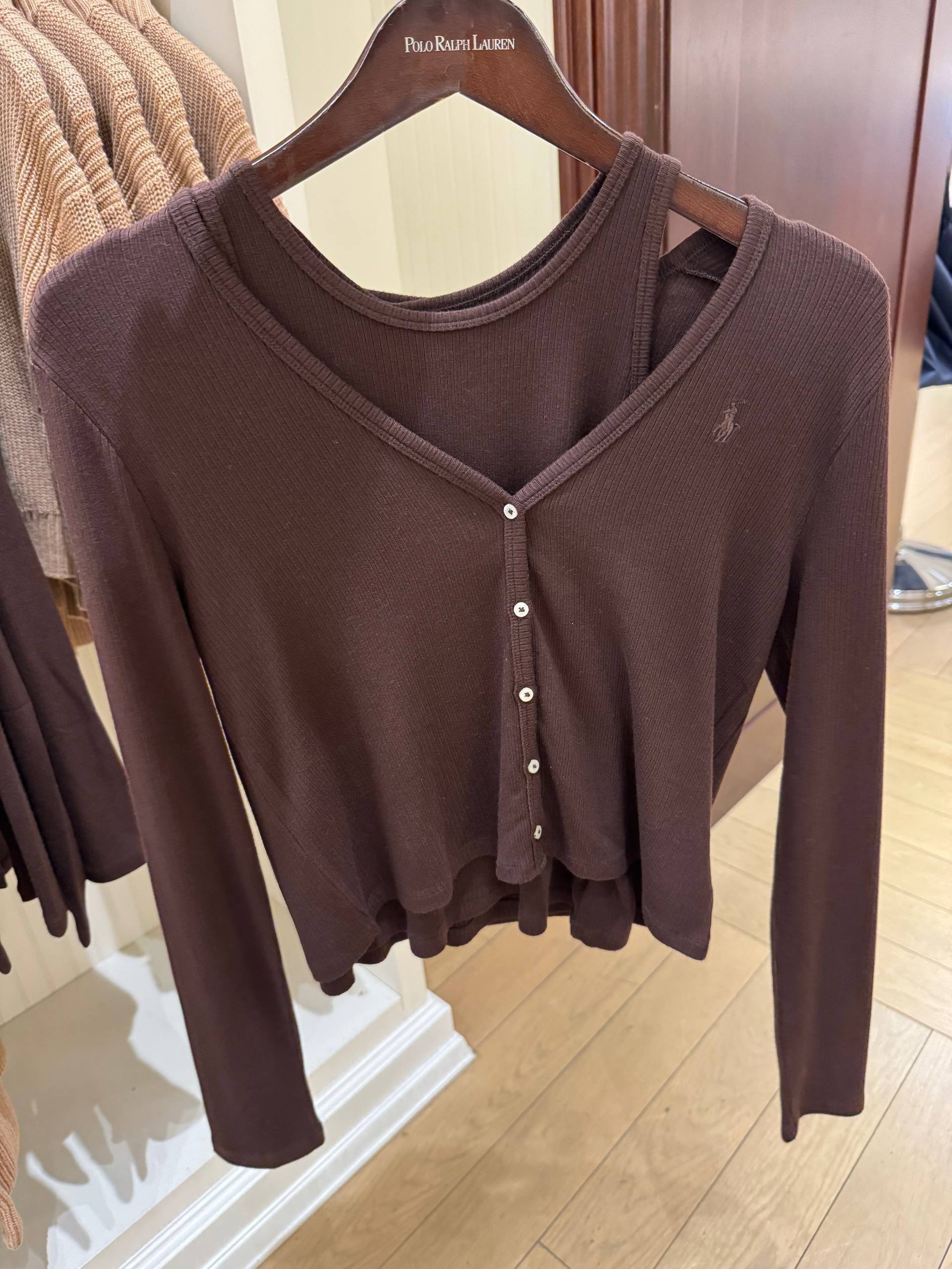 SUETER + CAMISETA