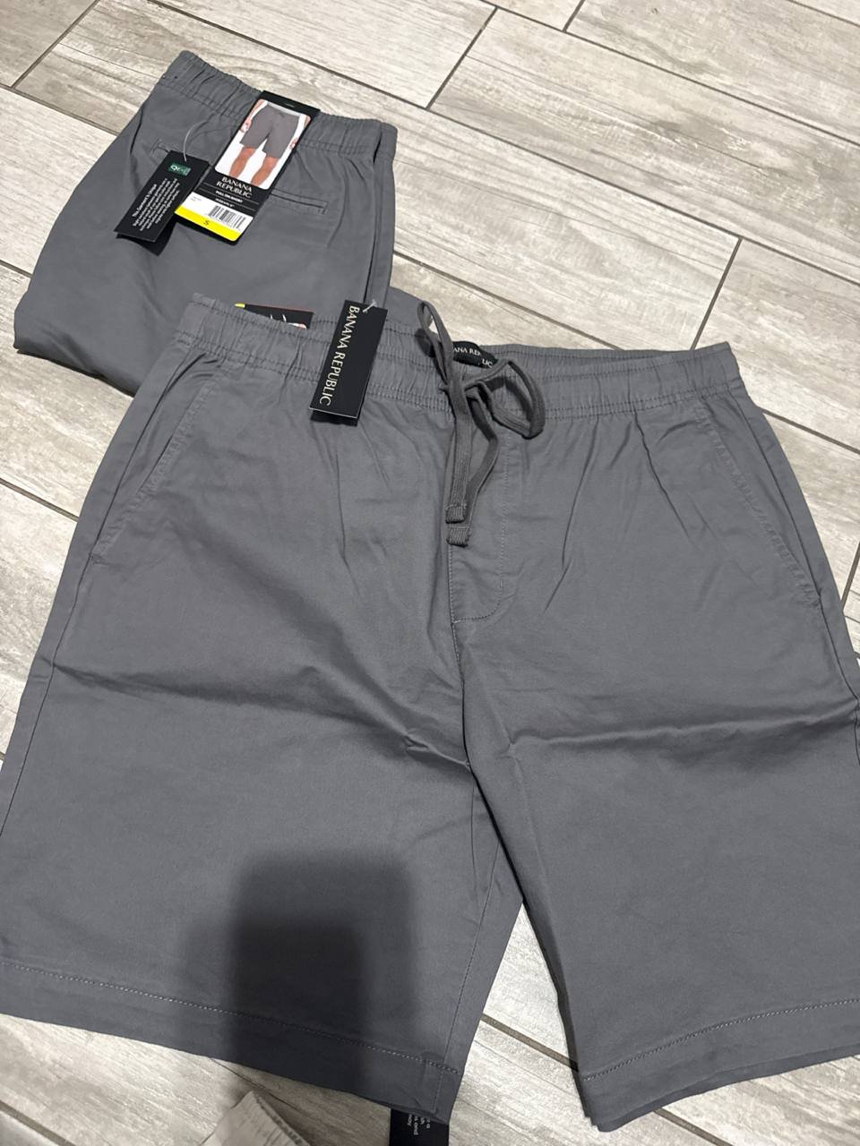 Bermuda Masculina Banana Republic tecido sarja