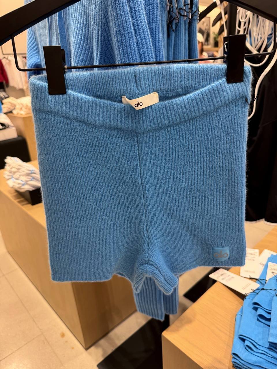 SHORT CASHMERE RIBBED