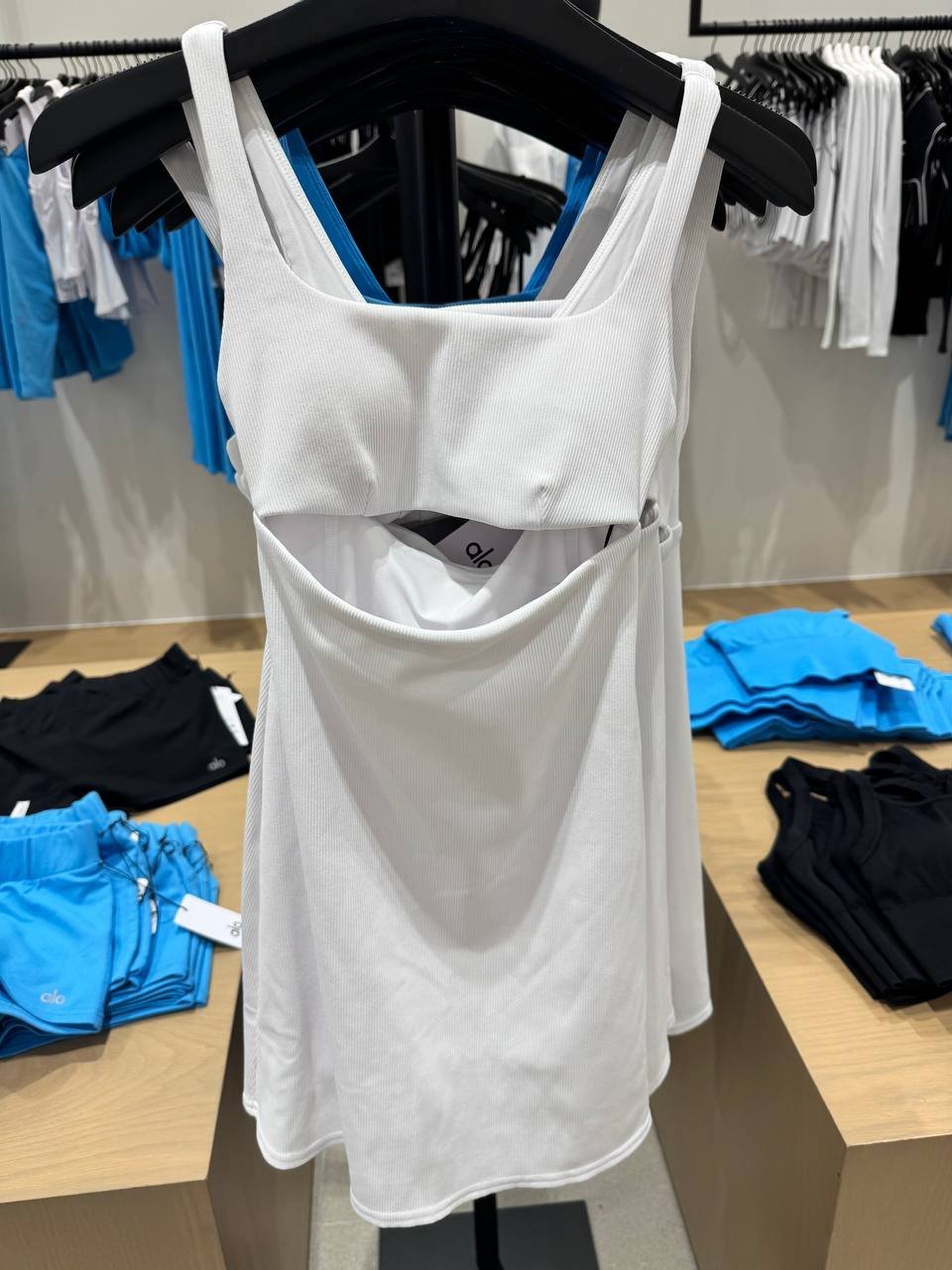 VESTIDO