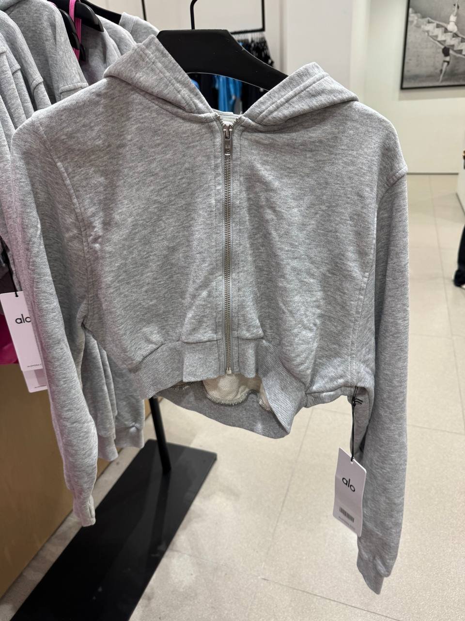 MOLETOM CROPPED