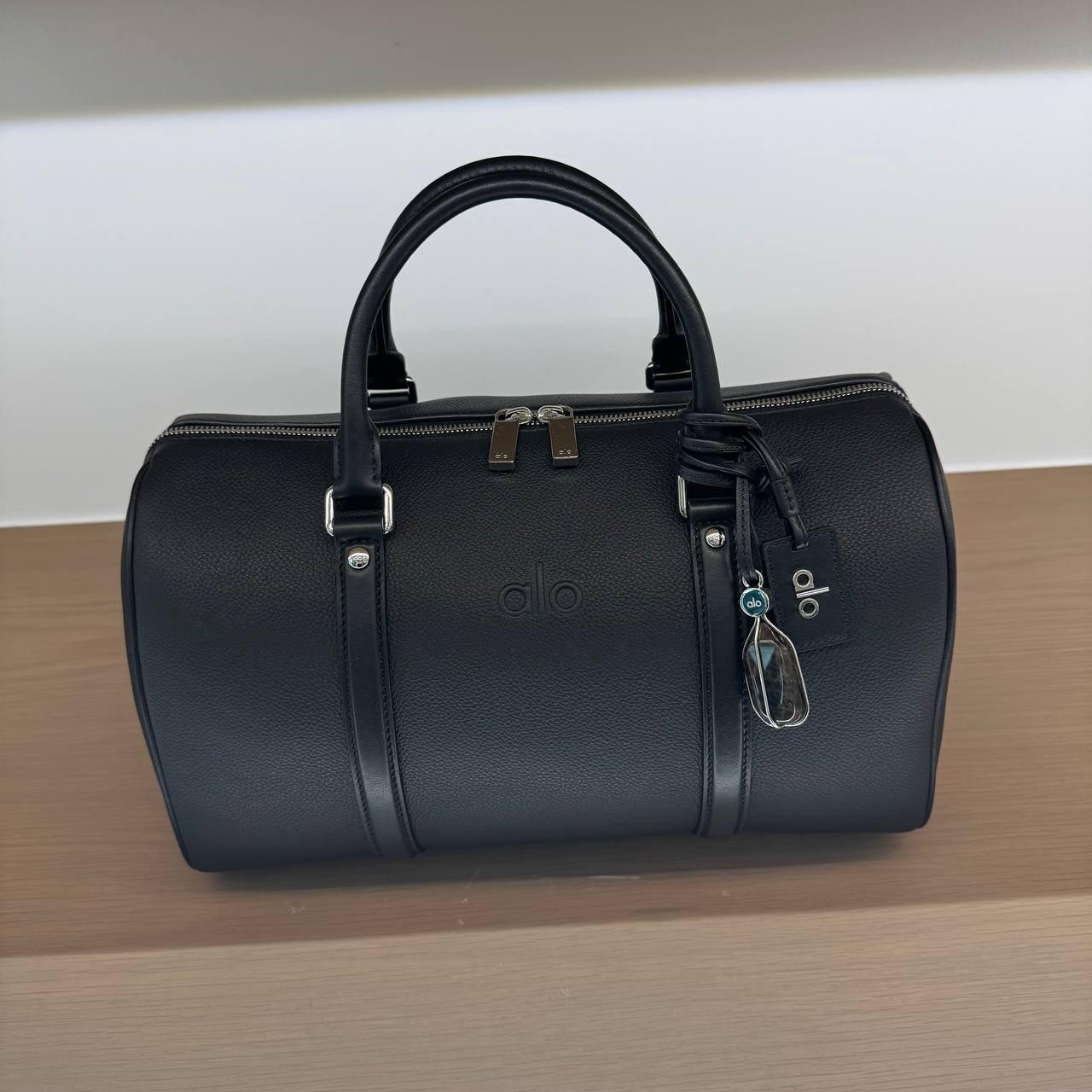 BOLSA MÉDIA COM ALÇA EXTRA