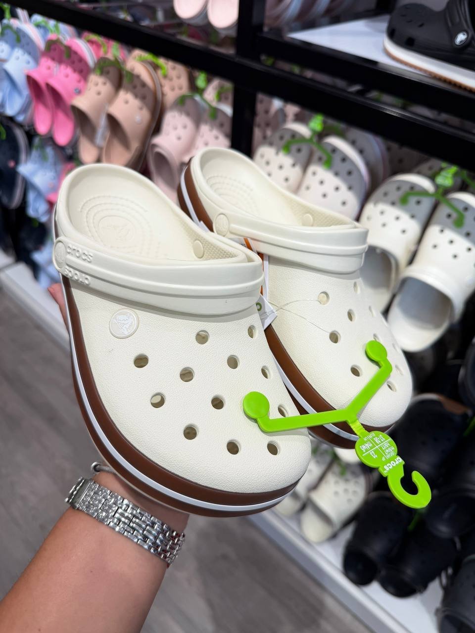 CROCS