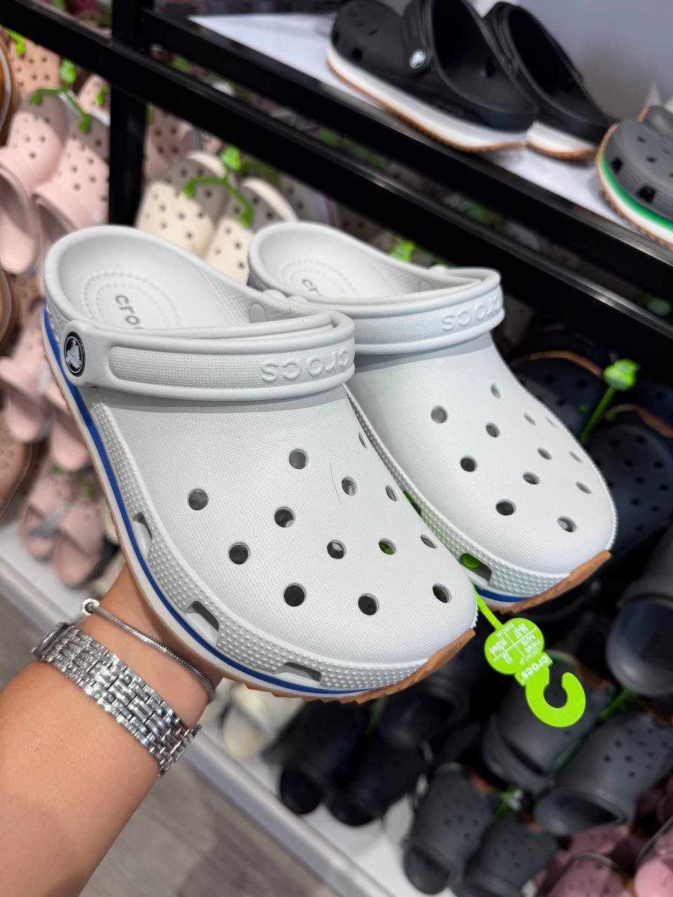 CROCS
