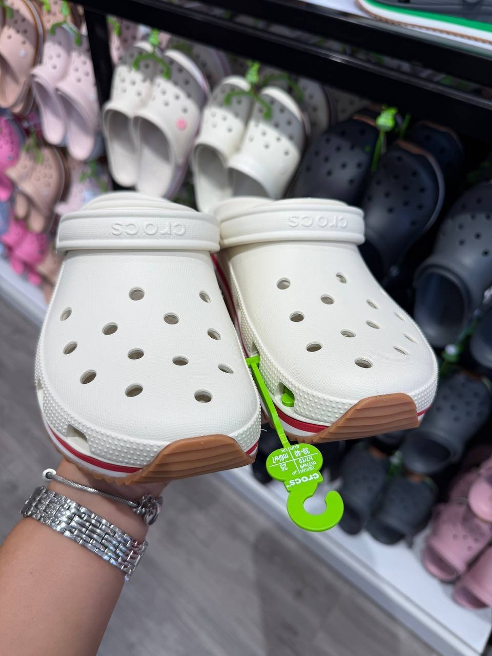 CROCS