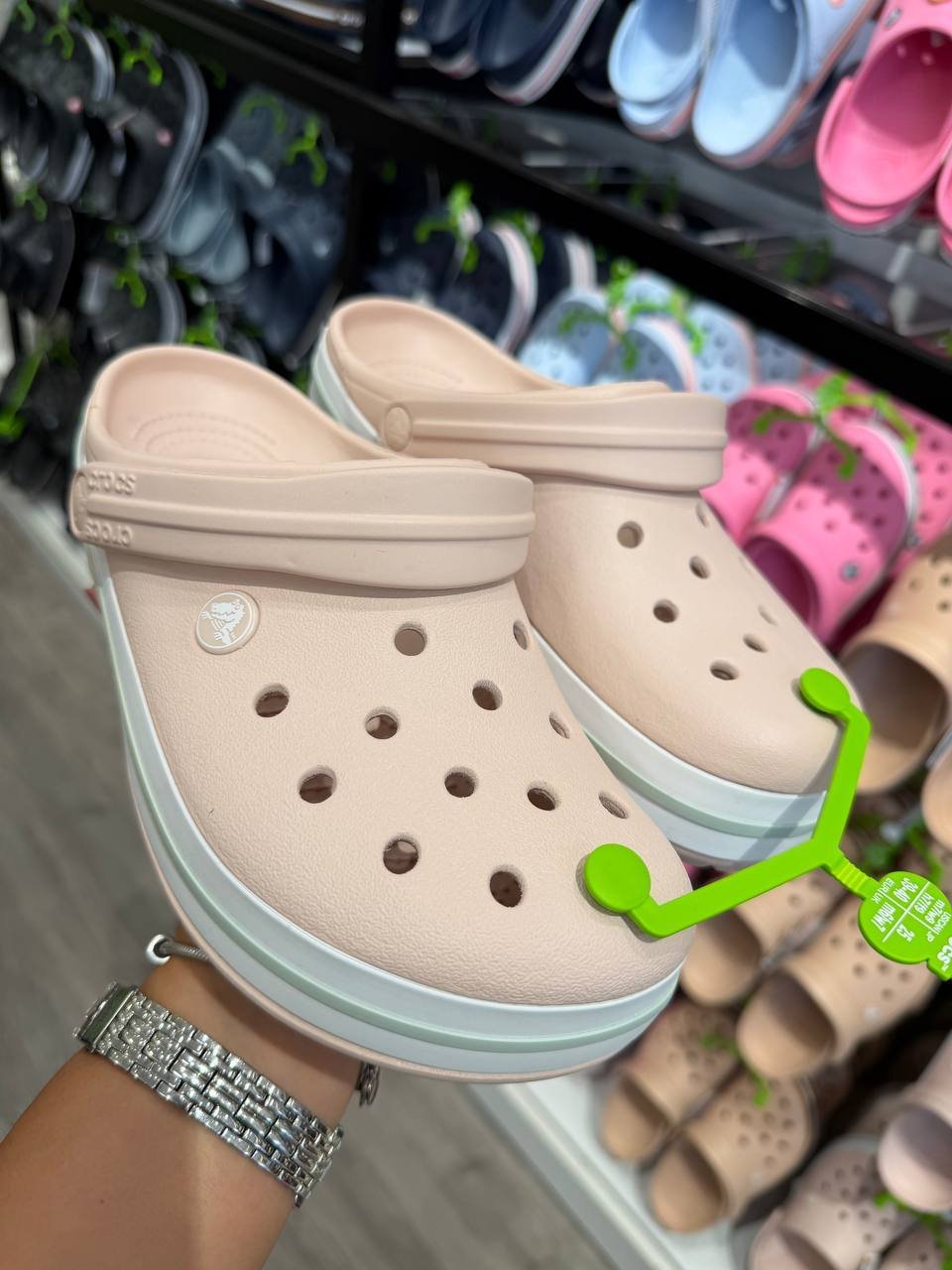 CROCS