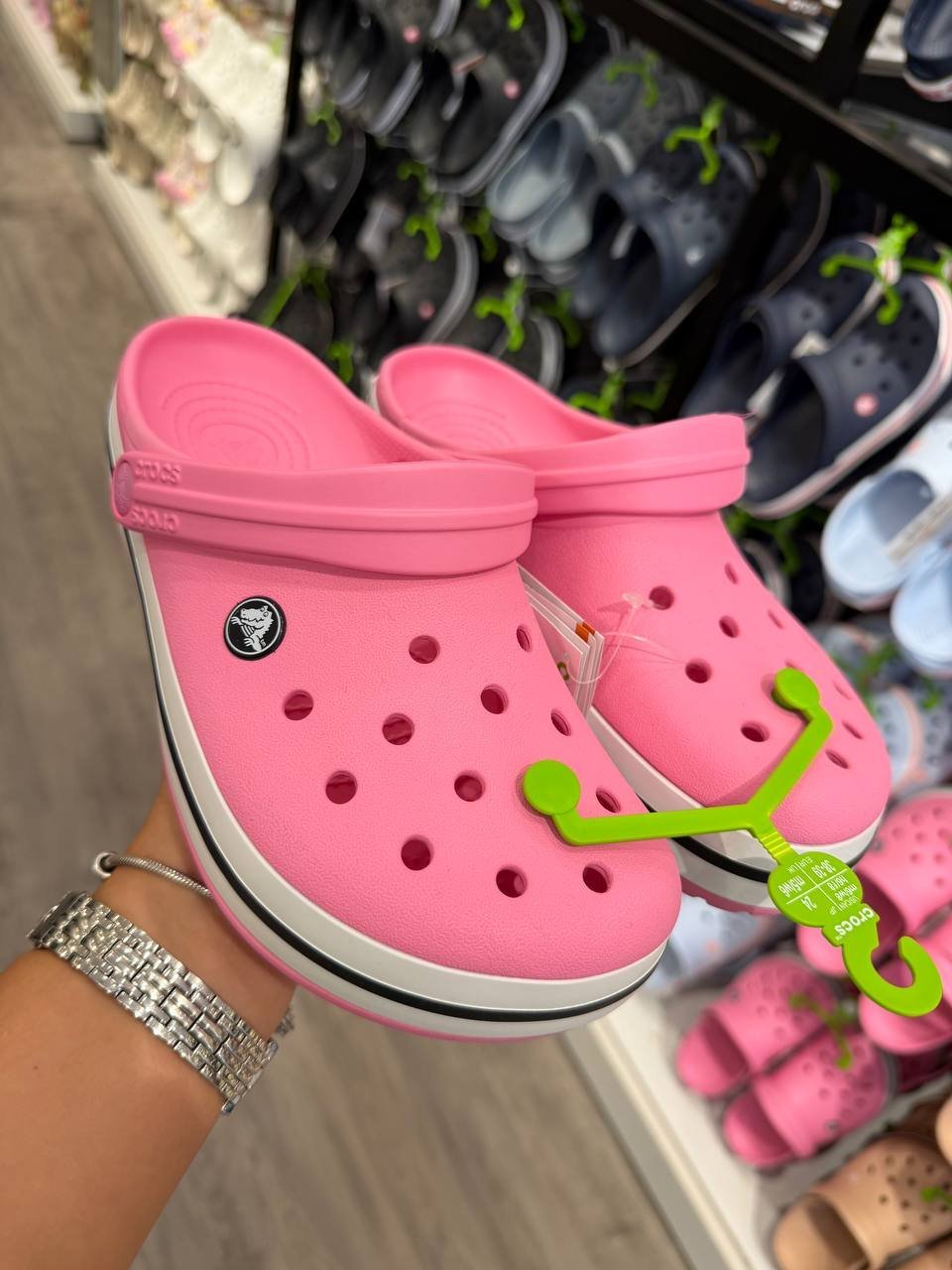 CROCS