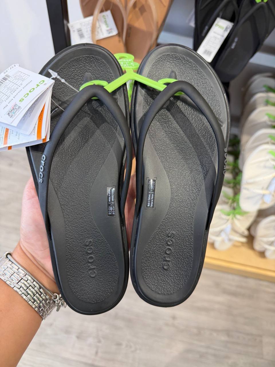 CROCS
