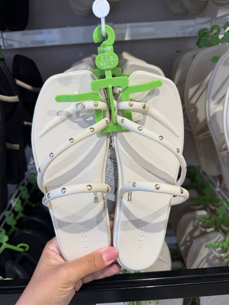 CROCS