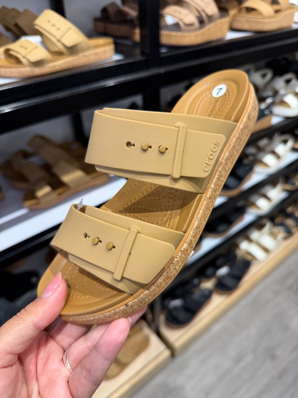 CROCS