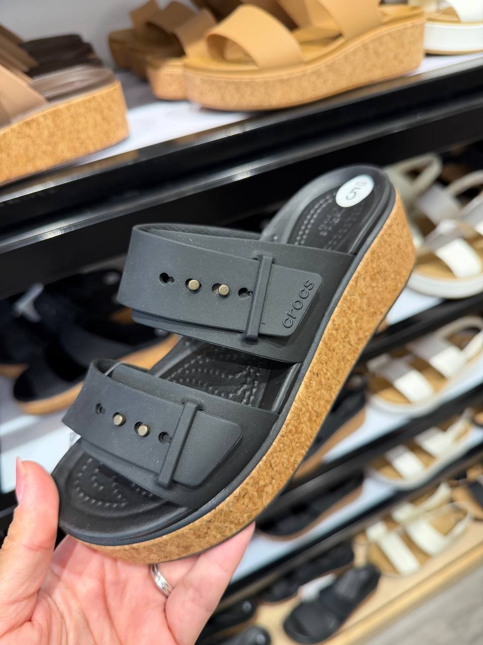 CROCS