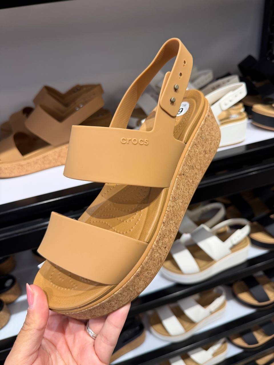 CROCS