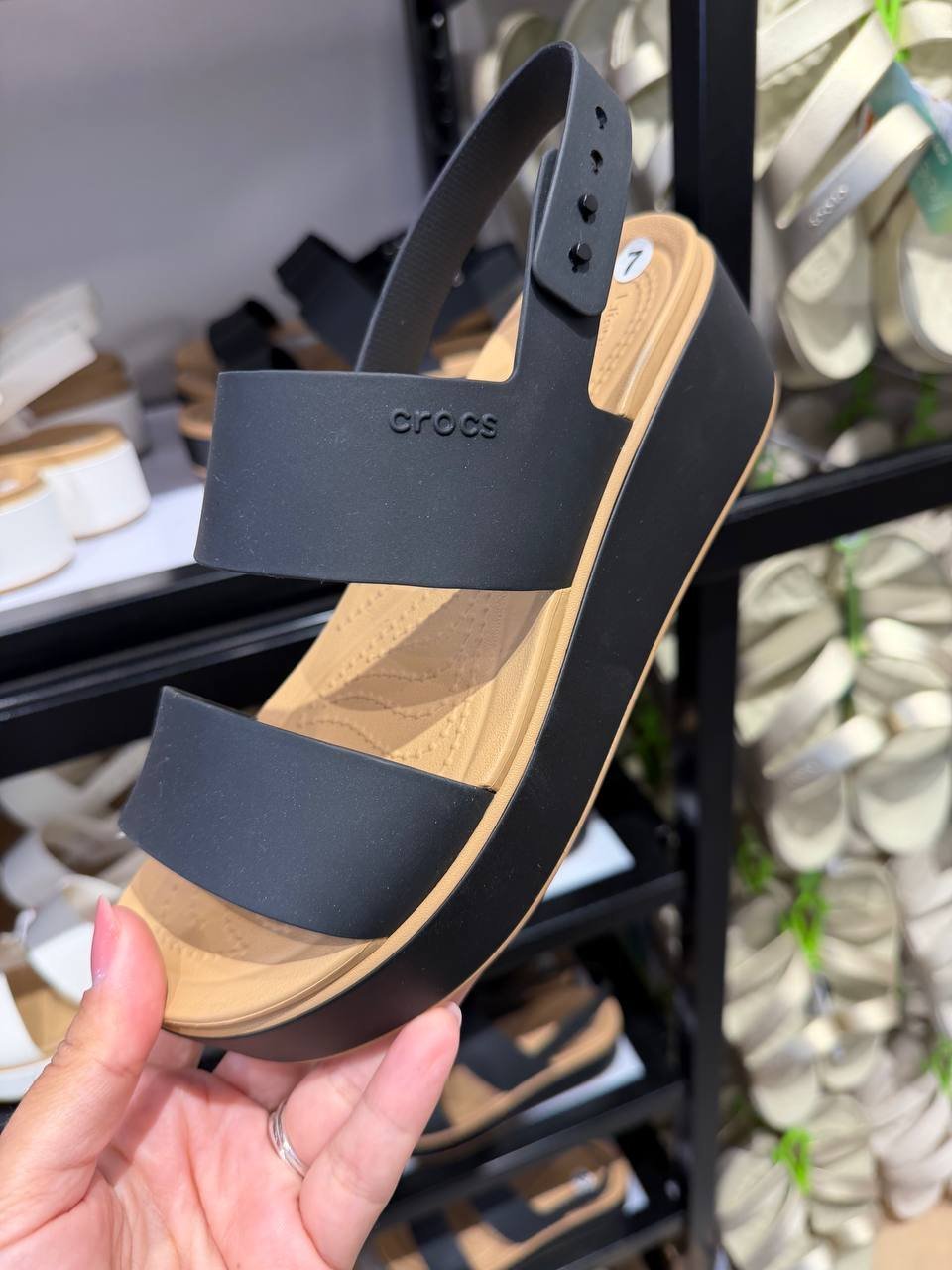 CROCS