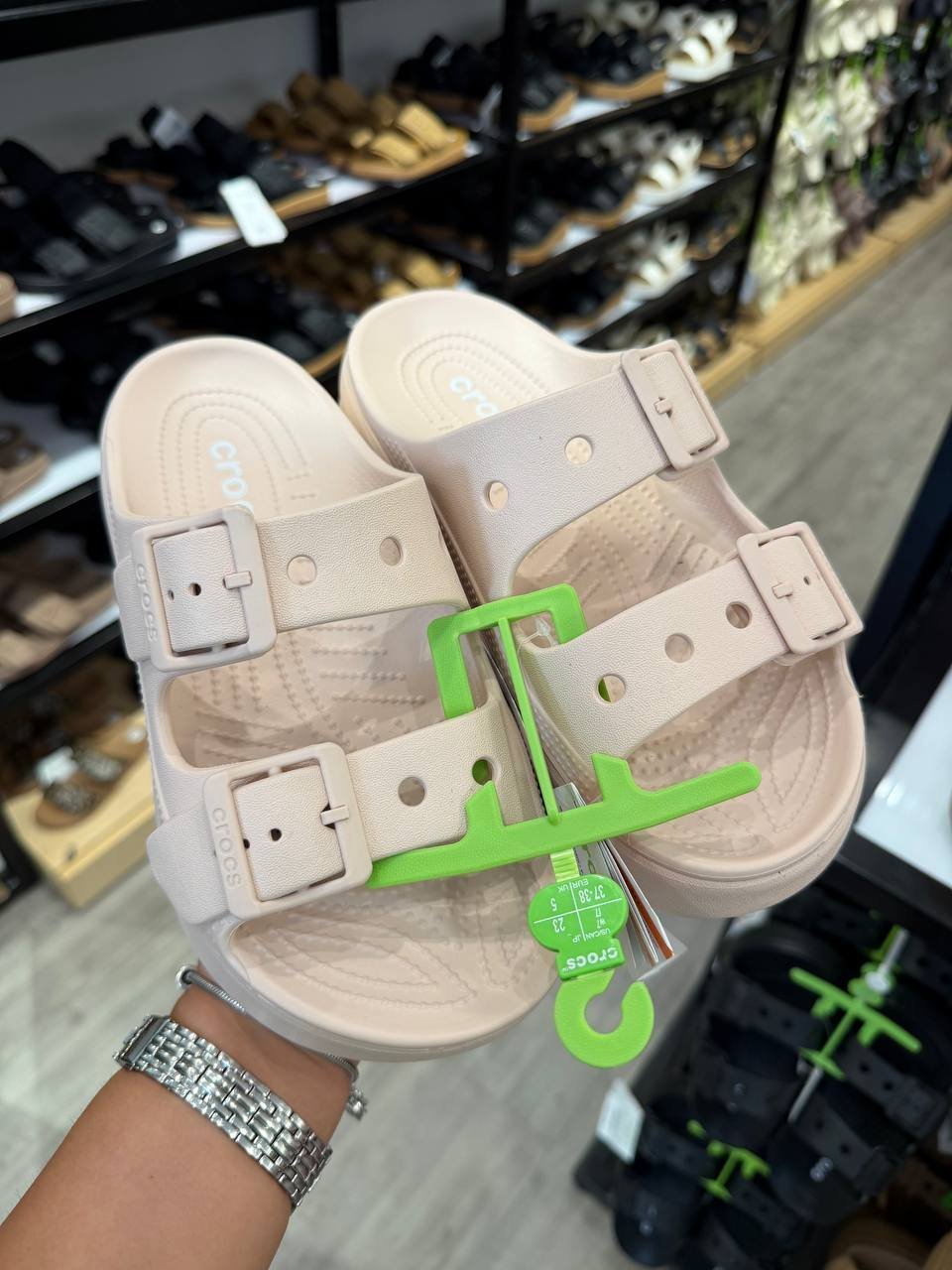 CROCS