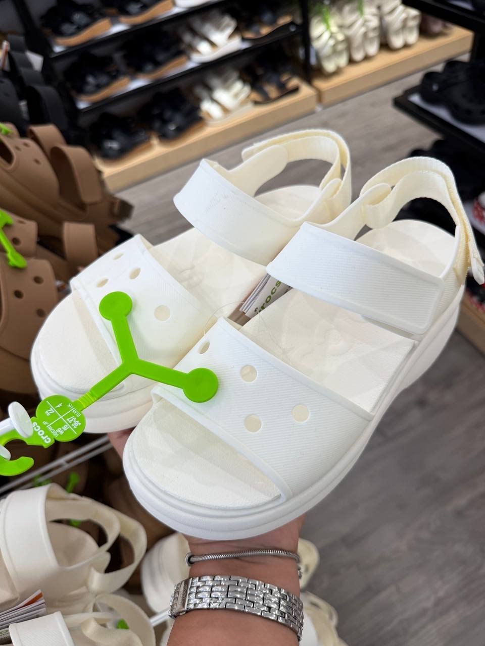 CROCS