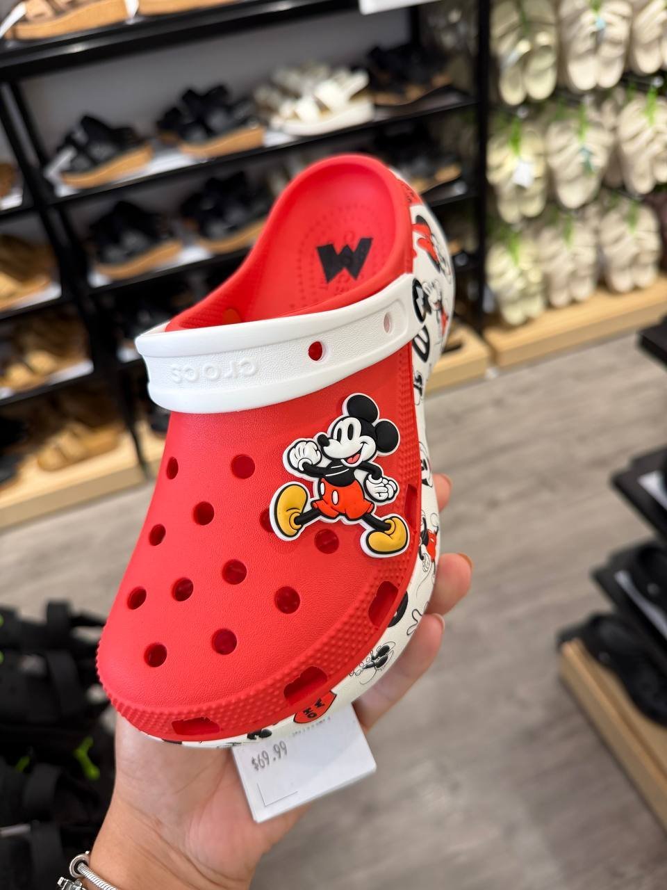 CROCS