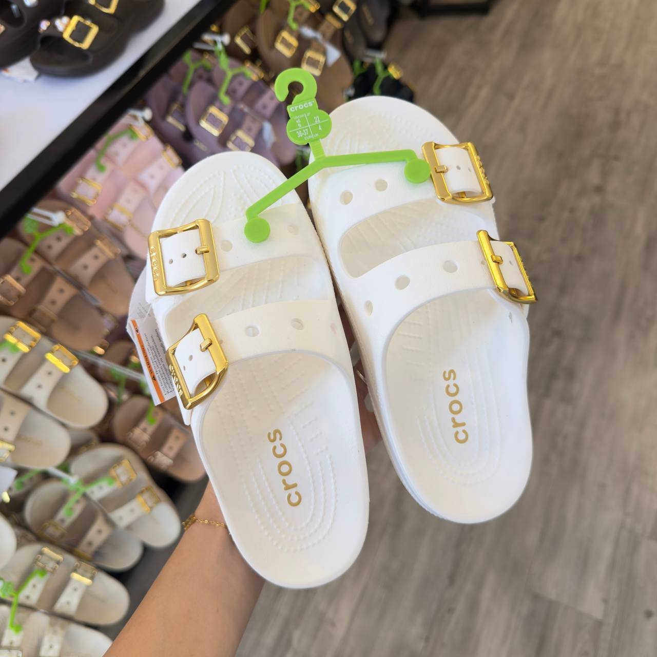 CROCS