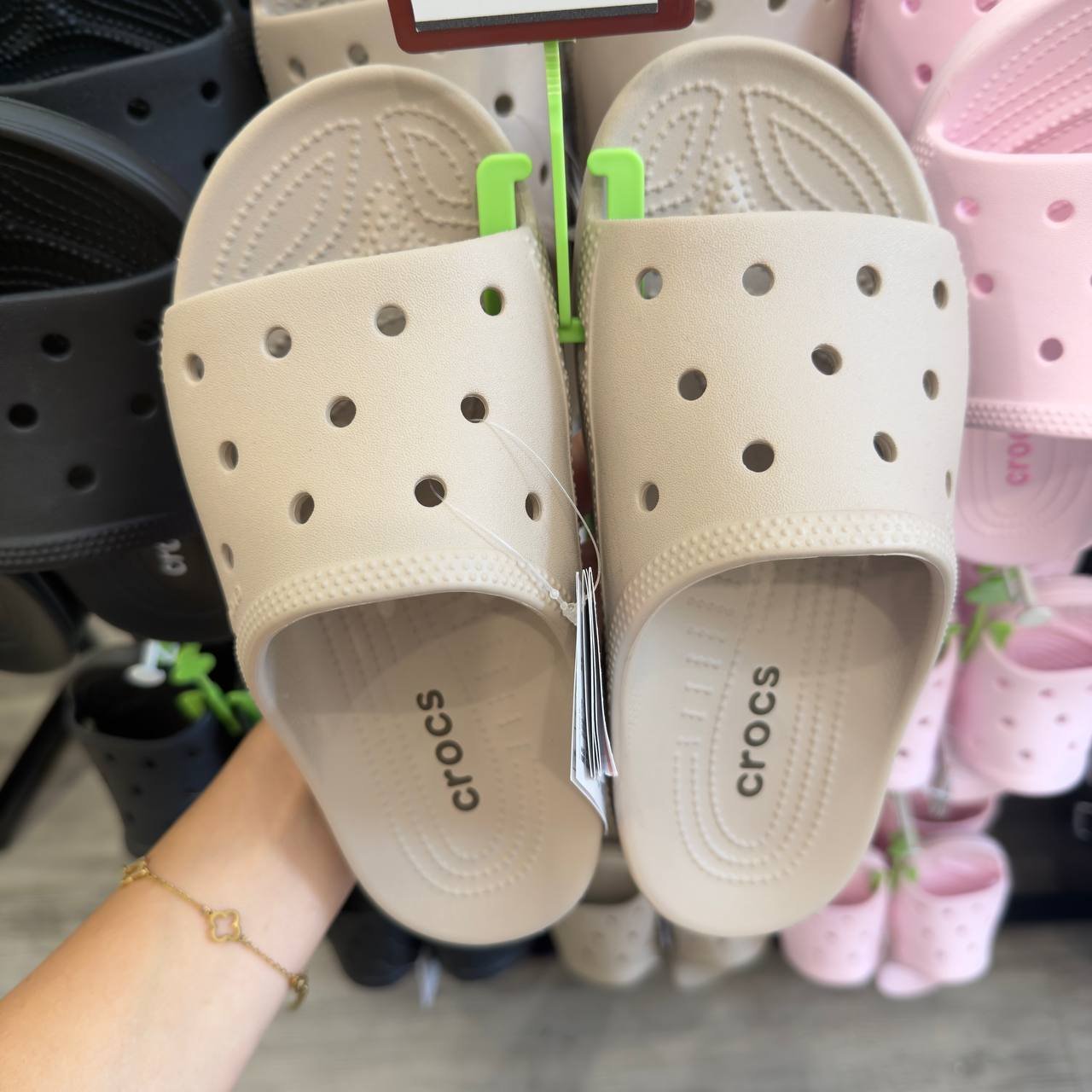 CROCS