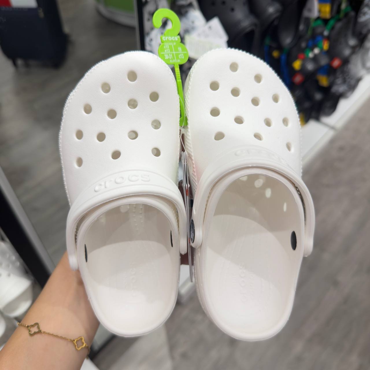 CROCS