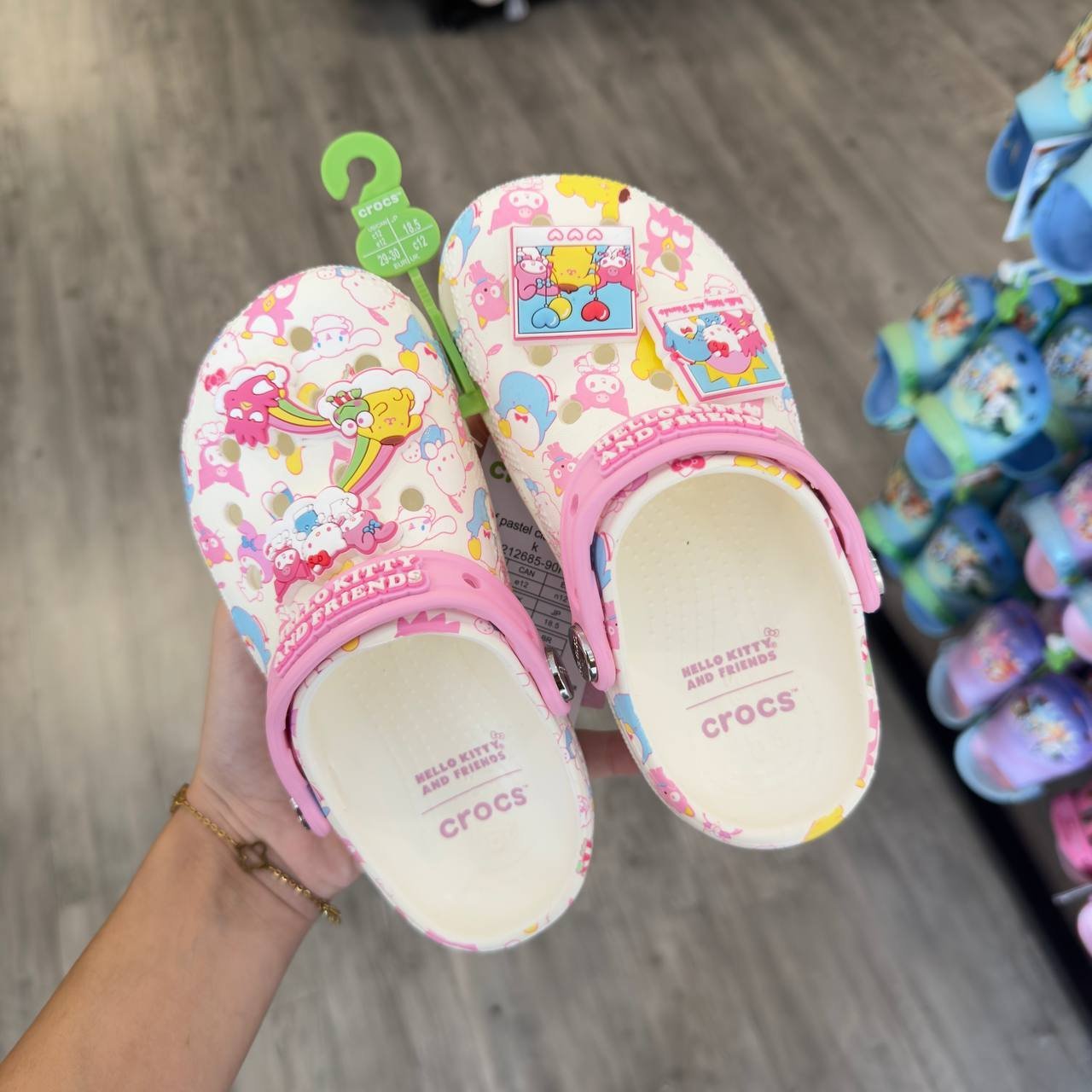 CROCS