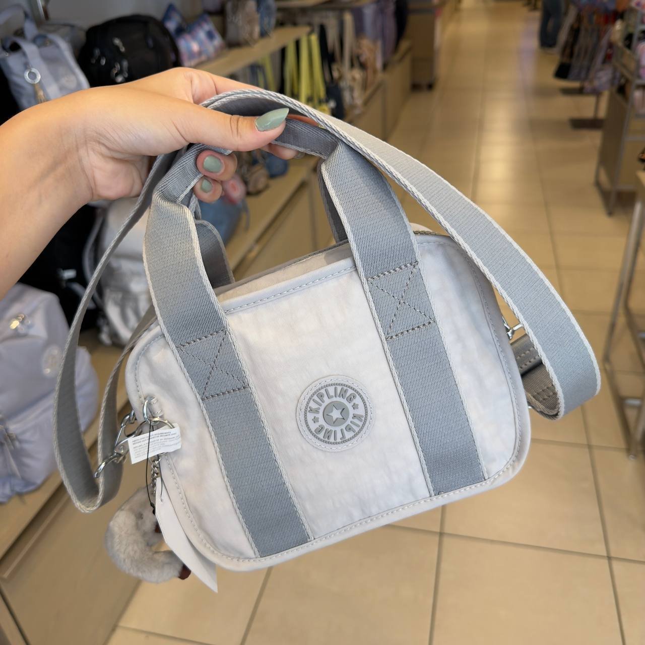 BOLSA DE MÃO COM ALÇA EXTRA NADALE