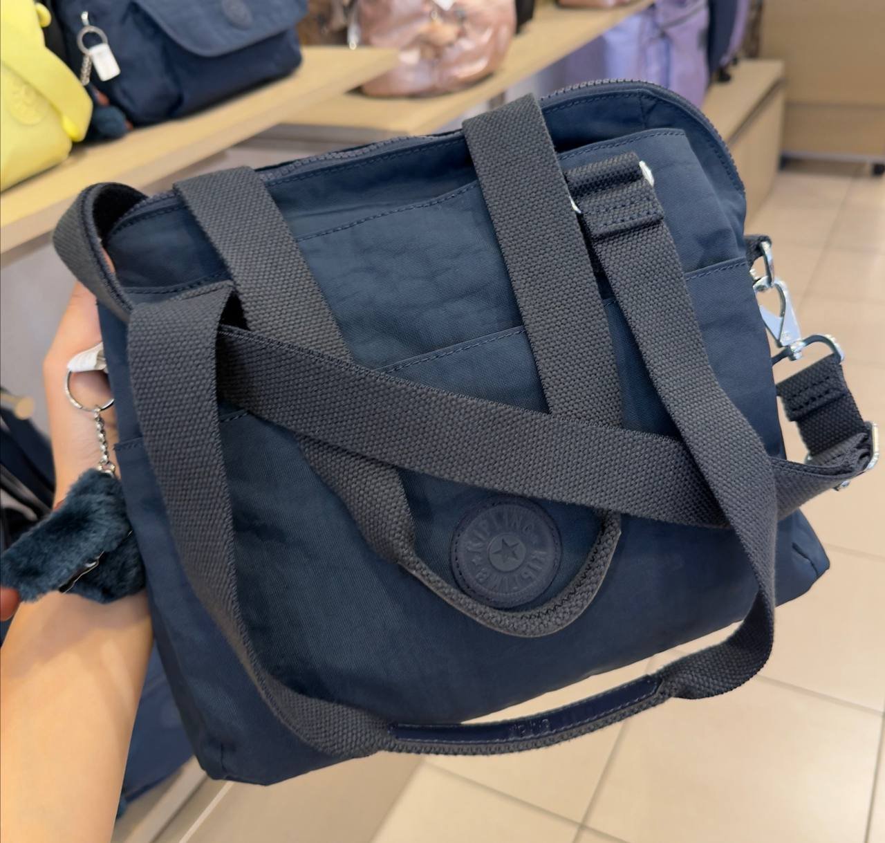 BOLSA DE OMBRO COM ALÇA EXTRA FELICITY