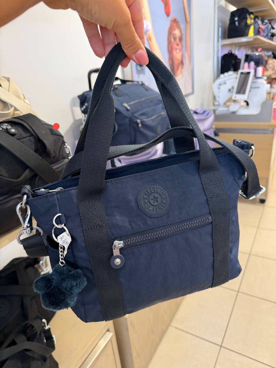 BOLSA DE MÃO COM ALÇA EXTRA JAYLA