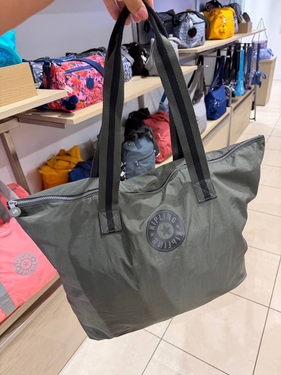 BOLSA DE OMBRO DAVIAN