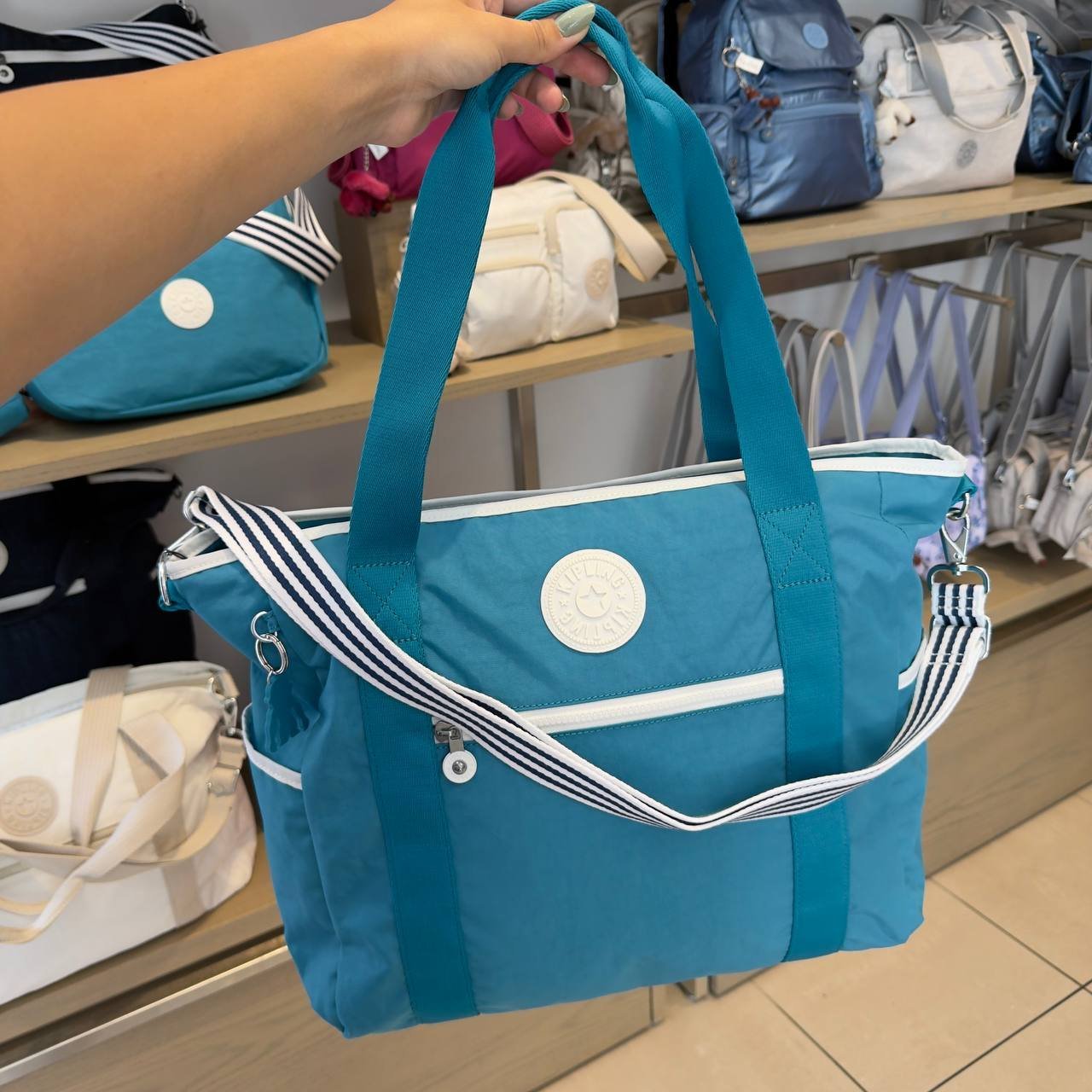 BOLSA DE MÃO COM OMBRO COM ALÇA EXTRA JAYLA