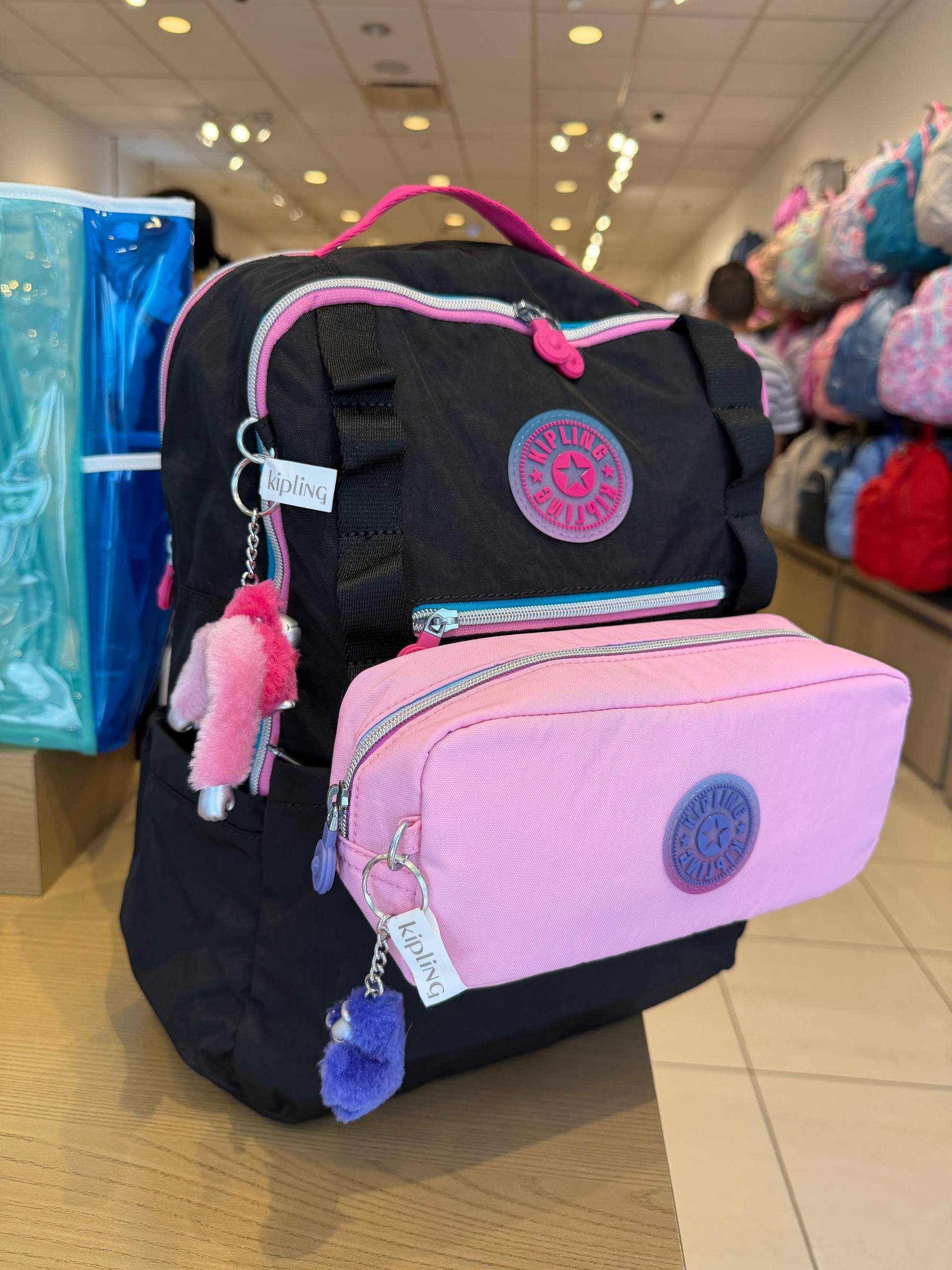 KIT MOCHILA E ESTOJO