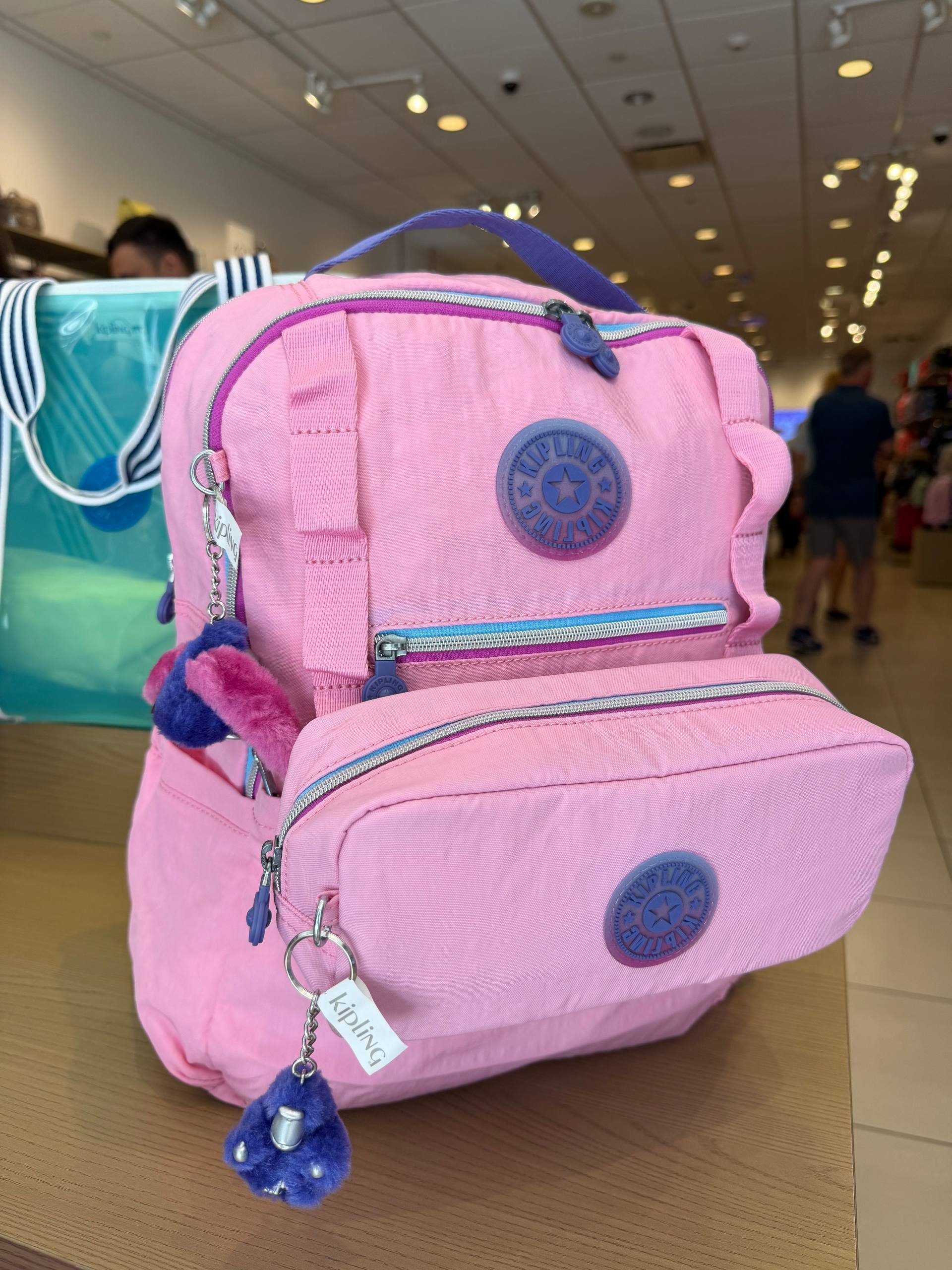 KIT MOCHILA E ESTOJO