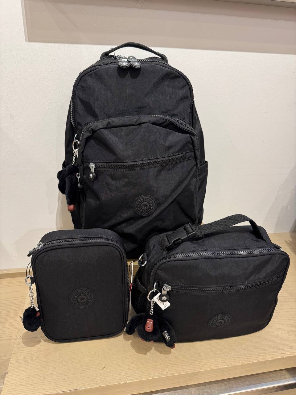 KIT MOCHILA SEOUL