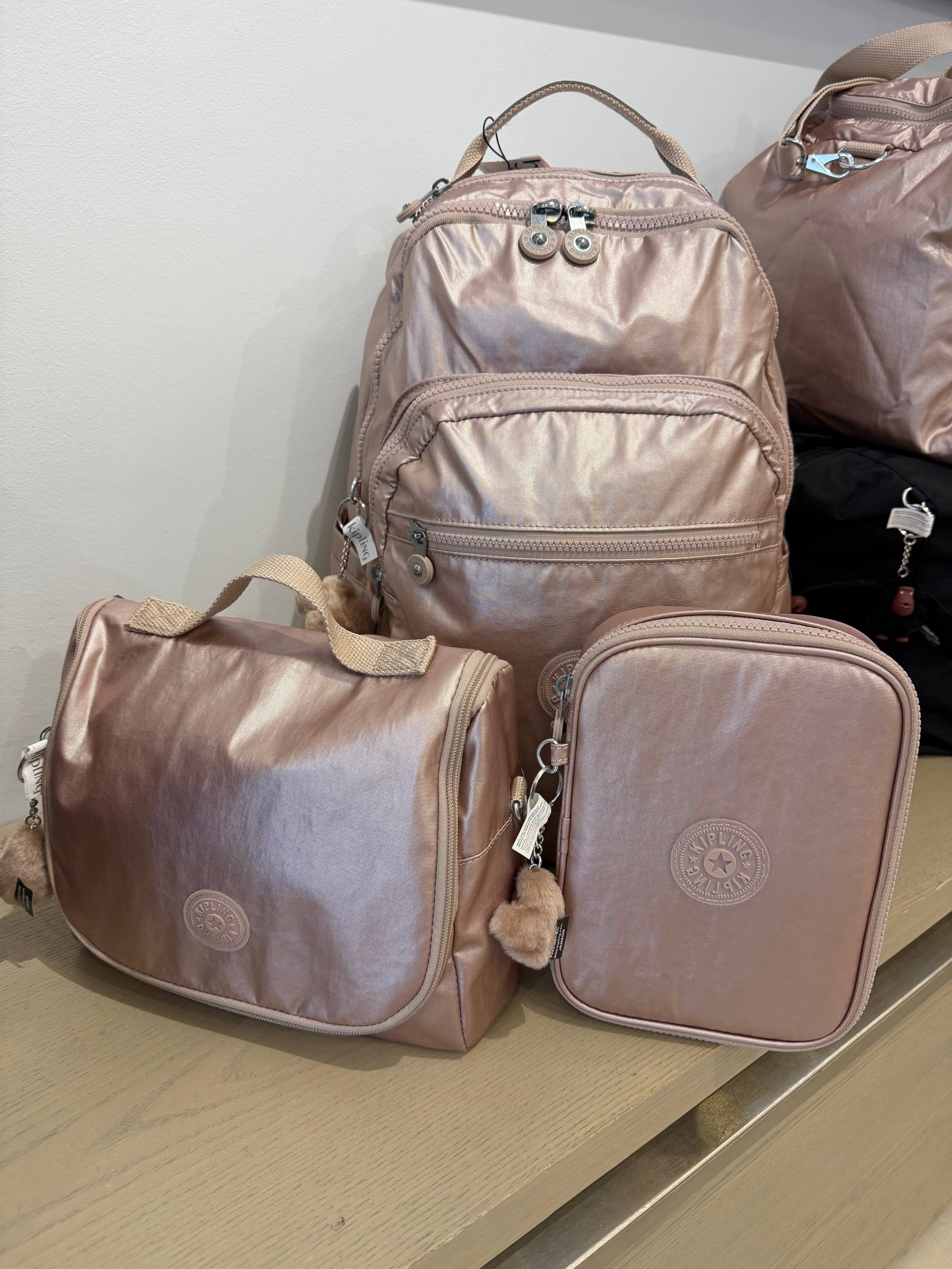 KIT MOCHILA SEOUL