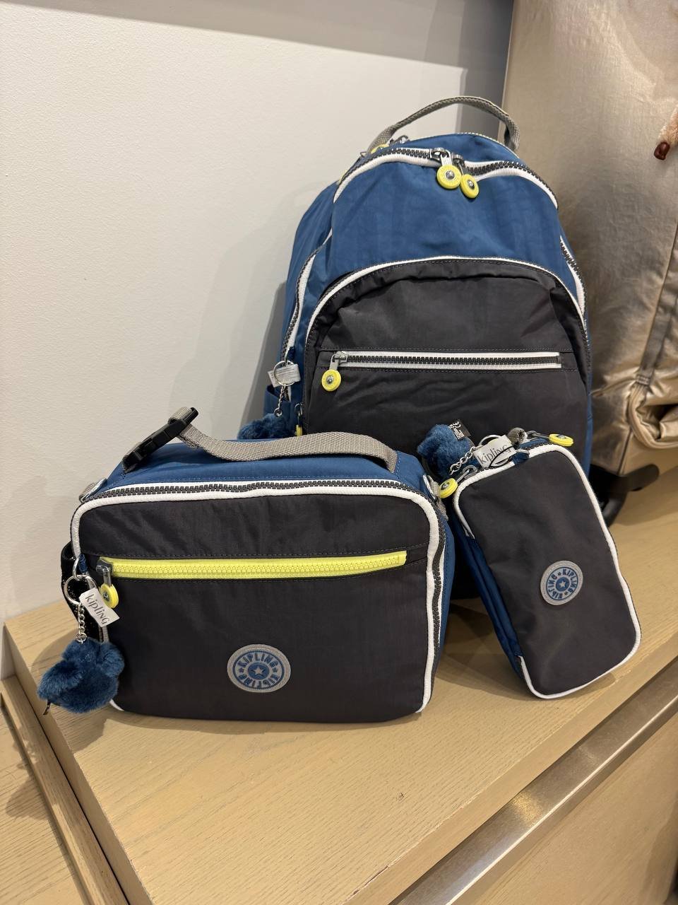 KIT MOCHILA SEOUL