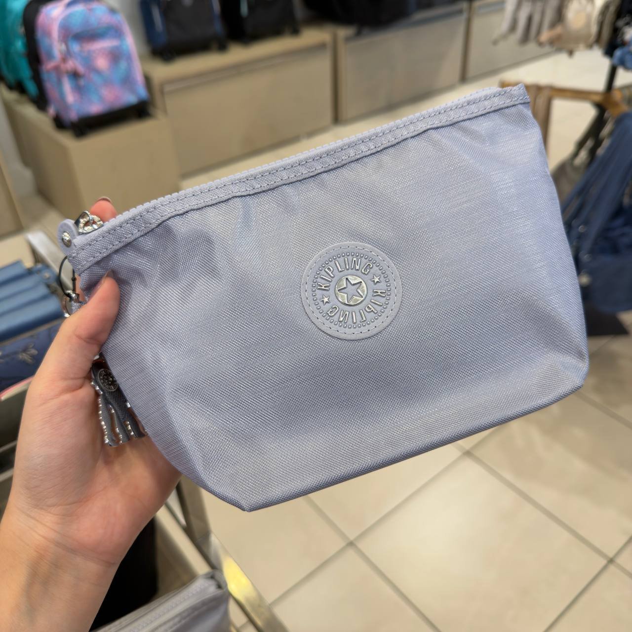 NECESSAIRE L