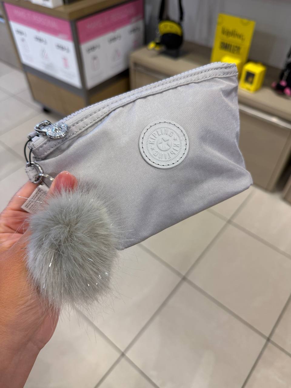 NECESSAIRE M
