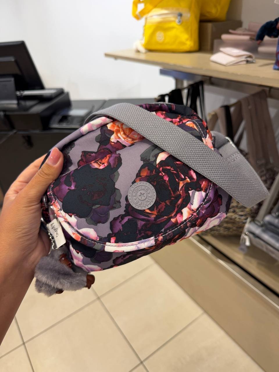 CROSSBODY